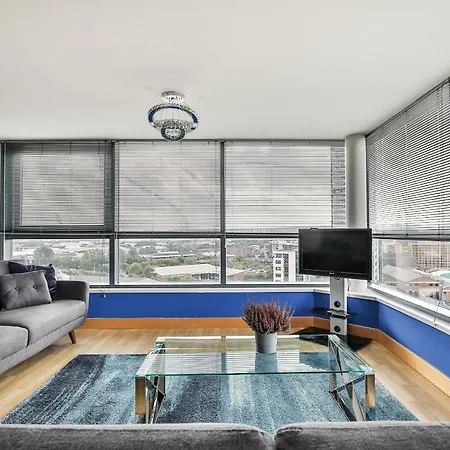 The Exquisite Penthouse Of Leeds - Sleeps 8
