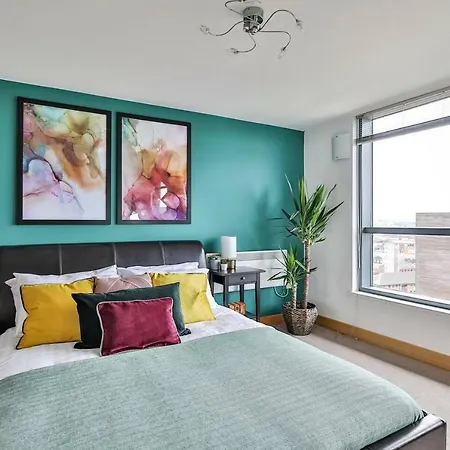 The Exquisite Penthouse Of Leeds - Sleeps 8