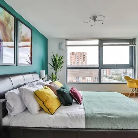 The Exquisite Penthouse Of Leeds - Sleeps 8 Leeds (West Yorkshire)